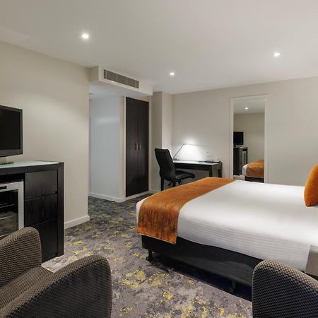 Hotel Grand Chancellor Melbourne Bagian luar foto